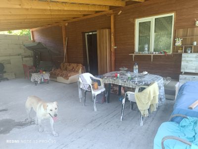 Cabană cu teren generos