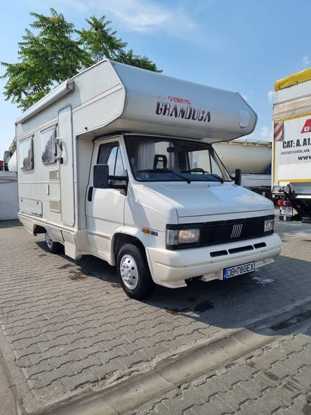 Vând Autorulotă Fiat Ducato